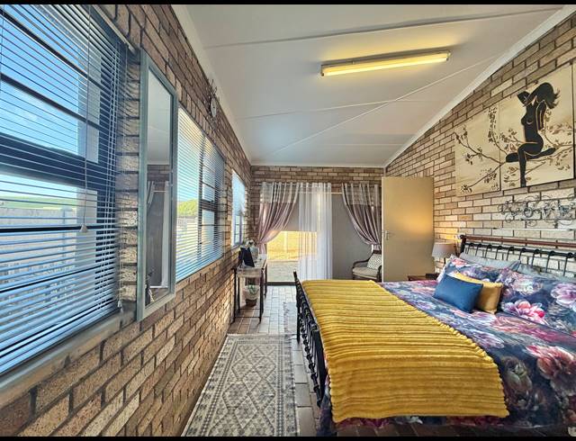 4 BEDROOM HOUSE FOR SALE IN KABELJAUWS